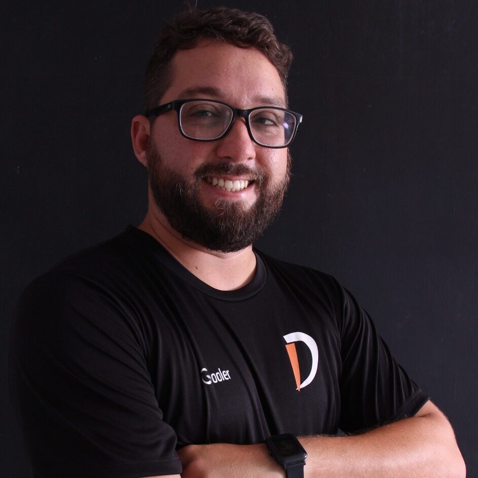 Vinicius Caires
